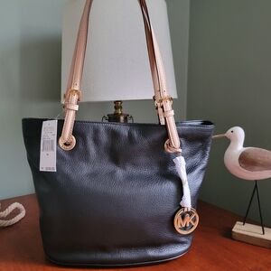 NWT Michael Kors Jet Set Medium Tote Bag Black Leather Purse